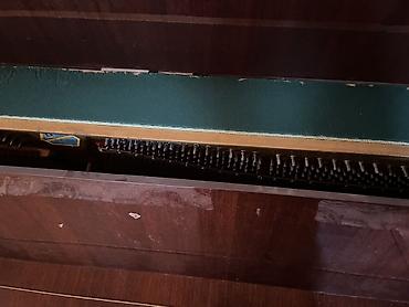 köhnə mebel satışı: Upright (divar tipli) pianino – OKTABA markası. - Korpus: tünd — 4
