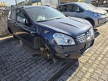 Kompletan auto u delovima: NISSAN QASHQAI 2010. GOD. - KOMPLETAN AUTO U DELOVIMA | Molba za — 1