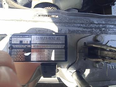 mercedes vito 8 1: Mercedes-Benz W124: 2.3 l | 1988 il Sedan — 3