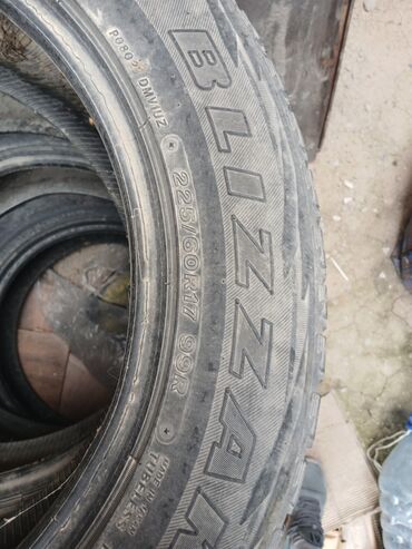 subaru forester шины: Шины 225 / 60 / R 17, Всесезонная, Б/у, Комплект, Япония, Bridgestone