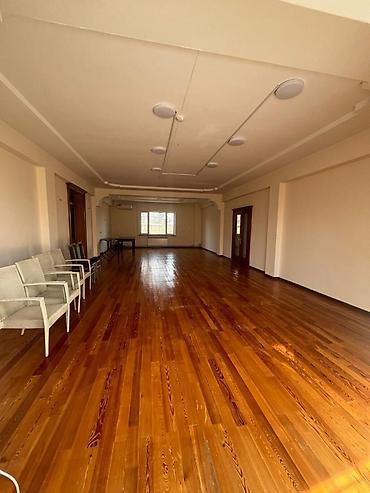 Долгосрочная аренда домов: 400 м², 7 комнат, Балкон застеклен, Видеонаблюдение, Бассейн — 13