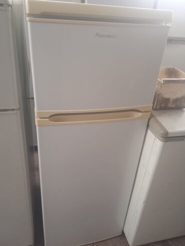 холодильник зил: Холодильник 1'50м Фирменный.Отлично работает
Ещё не был в ремонте