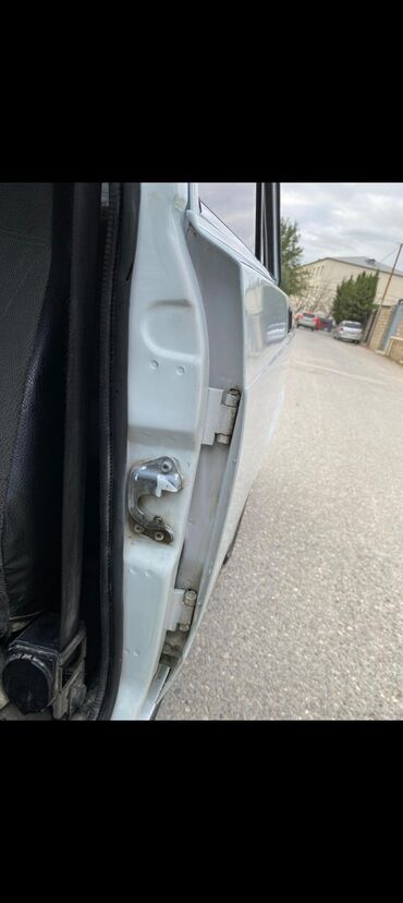 VAZ (LADA): VAZ (LADA) 2107: 1.6 l | 2009 il 111111 km Sedan — 6