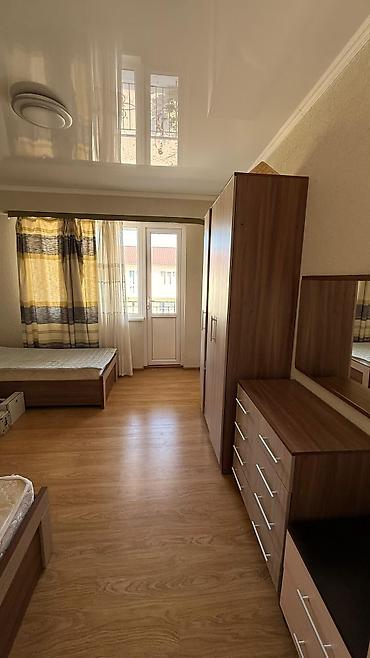 Долгосрочная аренда домов: 137 м², 4 комнаты — 17