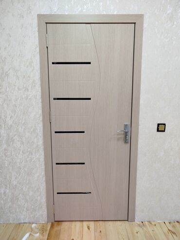 Otaq qapıları: Tək 🪪 şəxsiyyət vəsiqəsi ilə 🛠️ Avropa keyfiyyətli otaq və seyf — 4