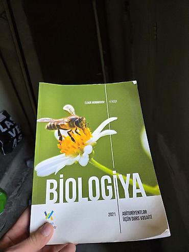 Kitablar və jurnallar: Məhsul: “Biologiya – Abituriyentlər üçün dərs vəsaiti” - Müəllif — 1