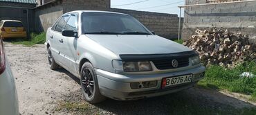 футболка 3 года: Volkswagen Passat: 1994 г., 1.8 л, Механика, Бензин, Седан