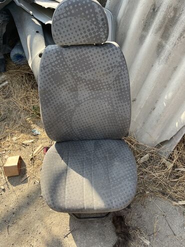 Oturacaqlar: Ford transit oturacaq sidenka, Surucu terefdir