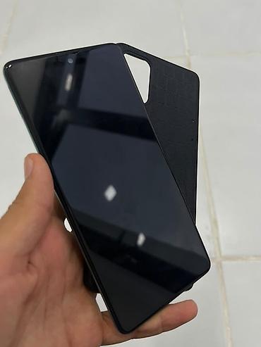 Mobil telefonlar: Samsung Galaxy A71 — 2