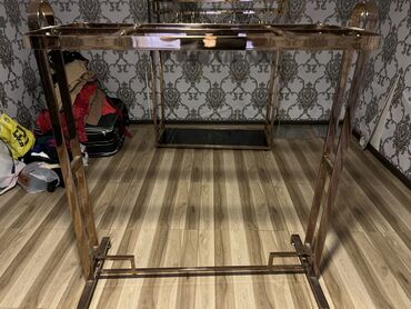 Stend vitrinləri: Məhsul: Metal vitrin/masa karkası - Material: parlaq cilalı metal — 3