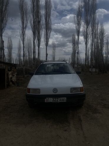 фольцваген пассат b 3 1993г: Volkswagen Passat: 1989 г., 1.8 л, Механика, Бензин, Универсал