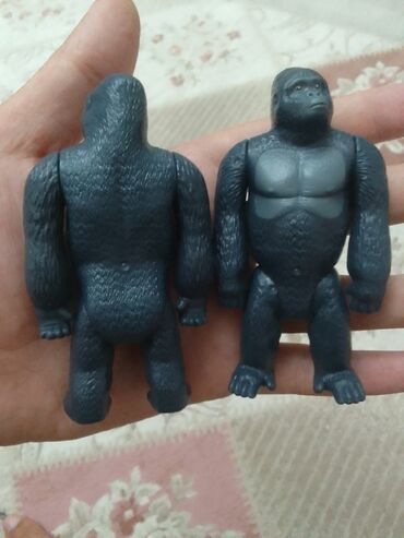 Uşaq geyimi və ayaqqabıları: Kinder natoons Maxi gorillalar ededi 20m natoons fiqurlari ile barter