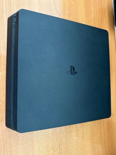 playstation 4 slim: İdeal veziyyetde demek olarki istifade olunmayıb, slim 1 trb