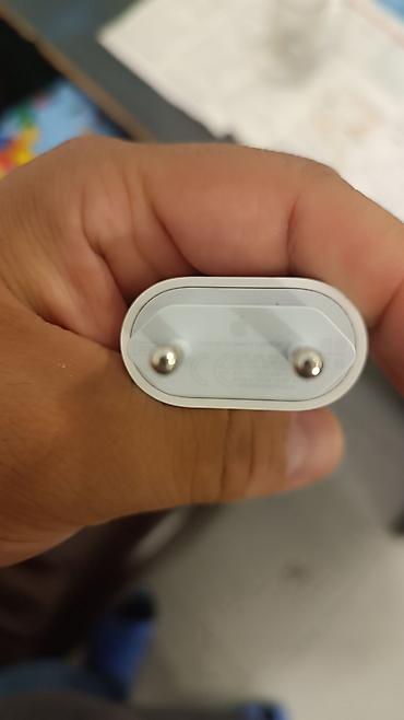 Elektronika: 55azn almışam Apple adapter WhatsApp yaz — 3