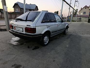 Унаа сатуу: Mazda 323: 1985 г., 1.5 л, Кол менен иштөөчү, Бензин, Хетчбек — 5