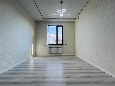 Продажа коттеджей и домов: Современный одноэтажный дом с ограждённым двором и благоустроенной — 9