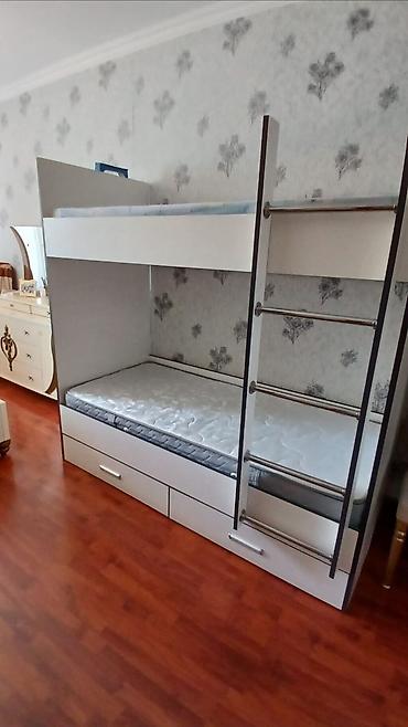 mebel satıram: Oğlan və qız üçün, İşlənmiş, Çarpayı, Matras ilə, Siyirməli — 1