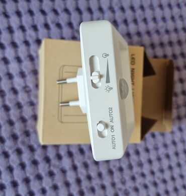 Другой декор и предметы интерьера: Продаются мелочи для дома: - электронные часы, 22х7 см - 499 с. - — 7