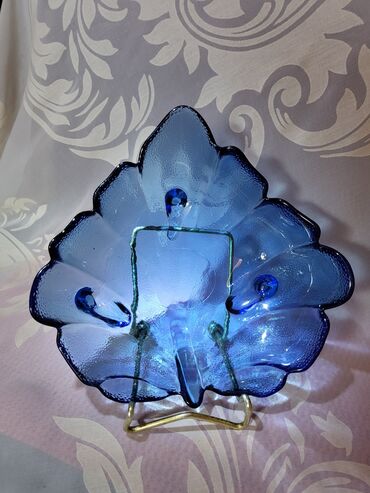 Činije: Cinija nova list,presovano staklo iz 80,90ih.god. Cinija — 1