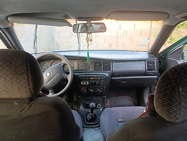опель вектра а запчасти: Opel Vectra: 1.6 l | 1996 il Sedan — 4