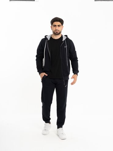 nike tech fleece: Спортивный костюм S (EU 36), M (EU 38), L (EU 40), цвет - Черный