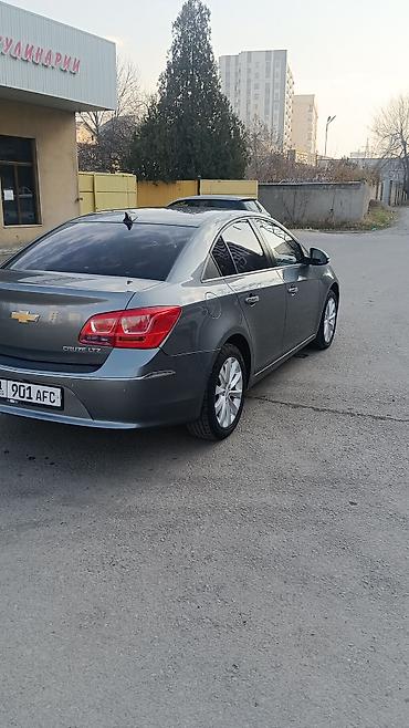 Chevrolet: Chevrolet Cruze: 2016 г., 1.8 л, Автомат, Бензин, Седан at lalafo.kg — 4 Chevrolet: Chevrolet Cruze: 2016 г., 1.8 л, Автомат, Бензин, Седан — 4