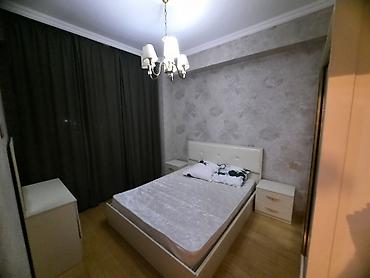 2 otaqli evler: Kristal Abşeron 2 də (at heykəlinin yanında) iki otaqlı ev satılır — 6