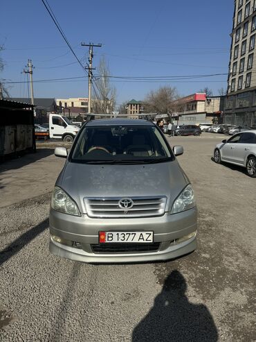 таета джип: Toyota Ipsum: 2003 г., 2.4 л, Автомат, Бензин, Минивэн