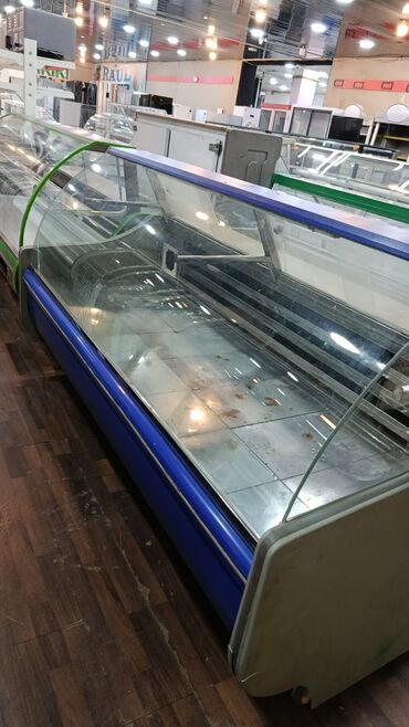 Soyuducu vitrinləri: Kolbasa. Toyuq ağartı mehsullari üçün nəzərdə tutulub super işləyir
