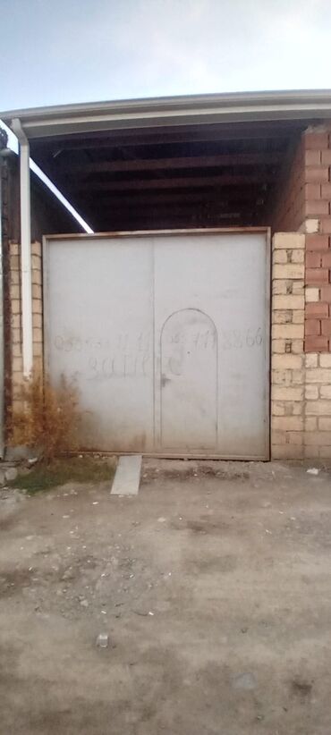 Həyət evləri və villaların satışı: 4 otaqlı, 4 kv. m, Təmirsiz — 10