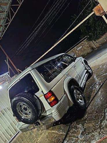 tank pro 3: Mitsubishi Pajero, 1994 il - Kuzov: 5 qapılı SUV, ağ/gümüş rəng. - — 3