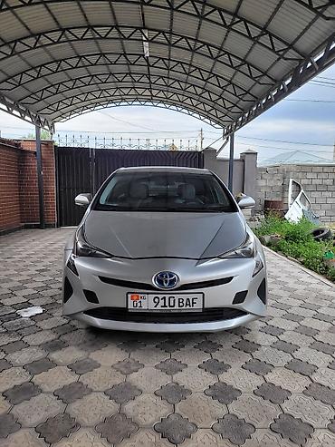 byd e2 2025: Toyota Prius: 2016 г., 1.8 л, Вариатор, Гибрид, Хэтчбэк — 3