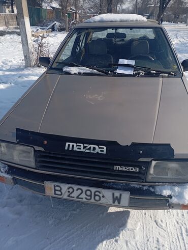 капот на мазду 626: Mazda 323: 1985 г., 1.5 л, Механика, Бензин, Седан