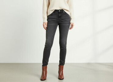jeansy cudi: Jeansy damskie, rozmiar S