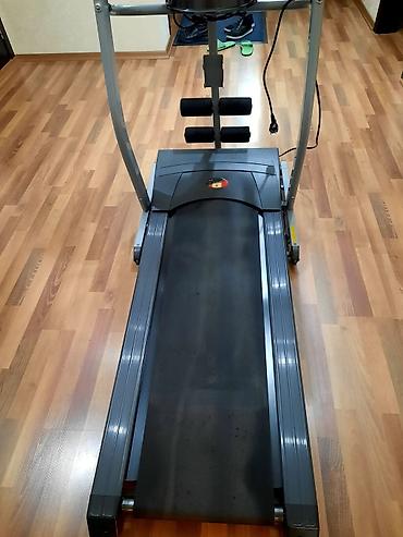qaçış daroşkası: "Treadmill" qaçış trenajoru. Aparat yaxşı vəziyyətdədir. Konsol — 4
