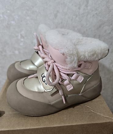 Уггилер: Детские зимние ботинки UGG
Размер: 31-32 lalafo.kg да — 3 Уггилер: Детские зимние ботинки UGG
Размер: 31-32 — 3
