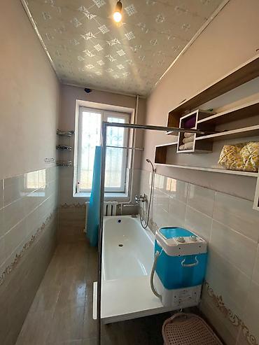 Дома: Дом + Продуктовый магазин Планировка и помещения: - Кухня — 2