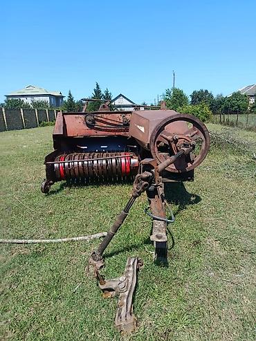 traktor sinleri: Kənd təsərrüfatı texnikası paketi - Traktor: MTZ tipli, dörd təkərli — 4