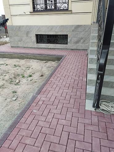 Другие услуги: Укладка брусчатки, бордюров, тротуарной плитки и водоотводных лотков — 5