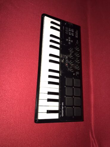 Студийные микрофоны: Продаю студийный комплект : Midi клавиатура m-audio axiom air mini — 17