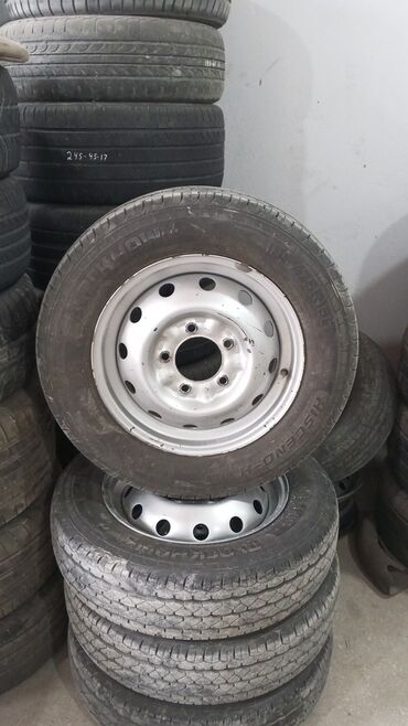 дом на колесах turbo az: Niva Sidqi tekeri.ela vəziyətdədi.kamplek 250 azn