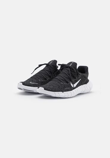 спартивная обувь: Как Nike Free Run 5.0, изготовлены из не менее чем на 20%