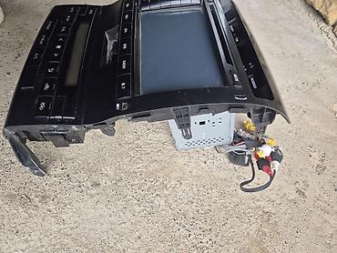 range rover az: Toyota Land Cruiser 200 üçün multimedia və iqlim idarəetmə paneli — 3