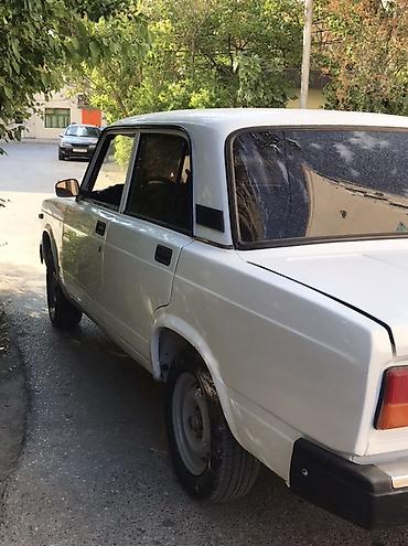 tap az vaz 2107: VAZ 2107, ağ rəng, sedan gövdə. Texniki xüsusiyyətlər: - Ön təkərli — 8