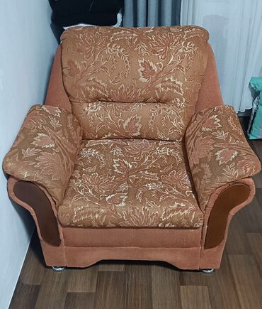 подушка на кресло: Классическое кресло, Б/у