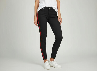 spodnie hellow kity: Bershka, Джинси жіночі, розмір XS