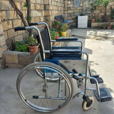 Инвалидные коляски: Elil arabasi yaxwi veziyyetdedir