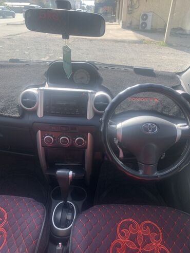 решетка на пассат б4: Toyota Isis: 2003 г., 1.3 л, Автомат, Бензин, Хетчбек