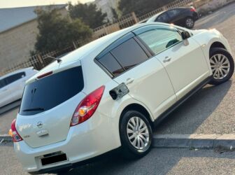 Nissan: Nissan Tiida: 1.5 l | 2011 il Hetçbek — 20