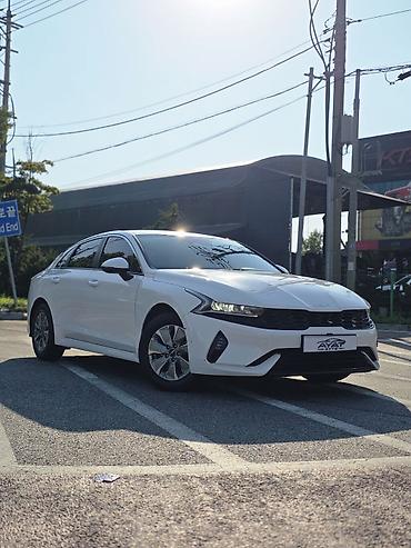 Продажа авто: Kia K5: 2022 г., 2 л, Гибрид, Седан — 2